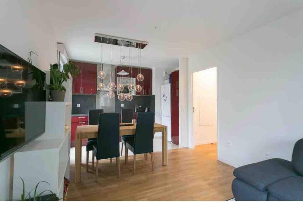 Апартаменты Cozy & Quiet Getaway Just 300M From Paris With Free Private Parking Жантийи Экстерьер фото