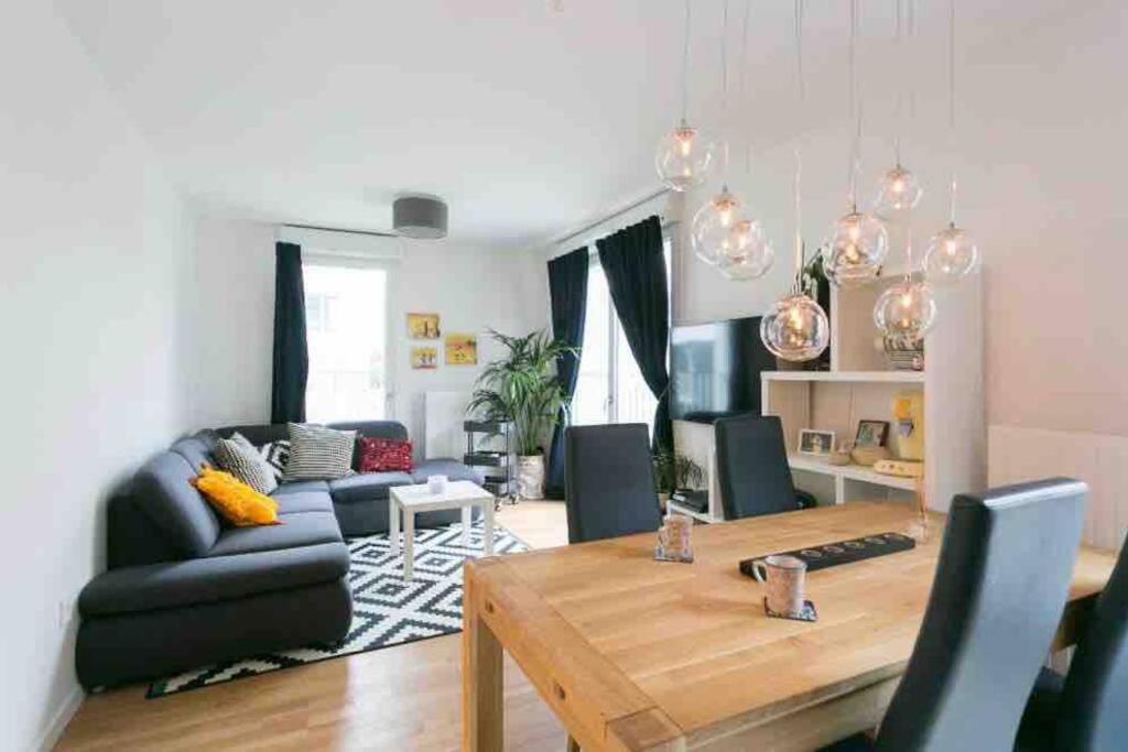 Апартаменты Cozy & Quiet Getaway Just 300M From Paris With Free Private Parking Жантийи Экстерьер фото